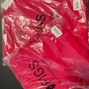 NWT FIGS CLASSIC RED SCRUB SET